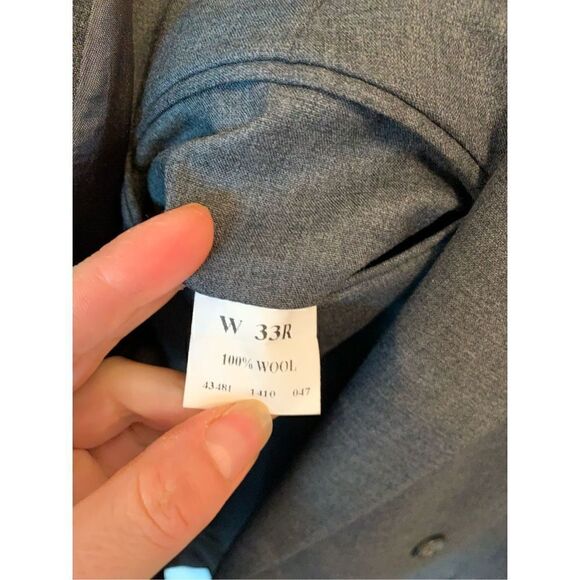 Jos a bank gray suit  jacket size 41R and pants 33R 3 button suit - Picture 7 of 11